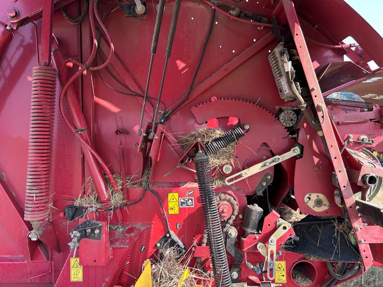 2018 New Holland Rollbelt 560 Baler/Round