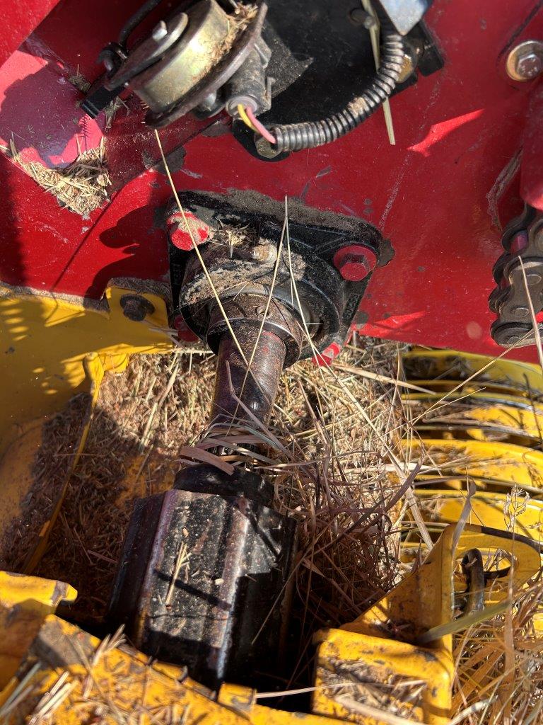 2018 New Holland Rollbelt 560 Baler/Round