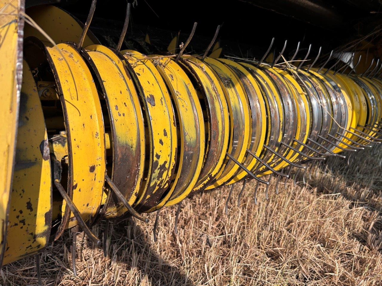 2018 New Holland Rollbelt 560 Baler/Round