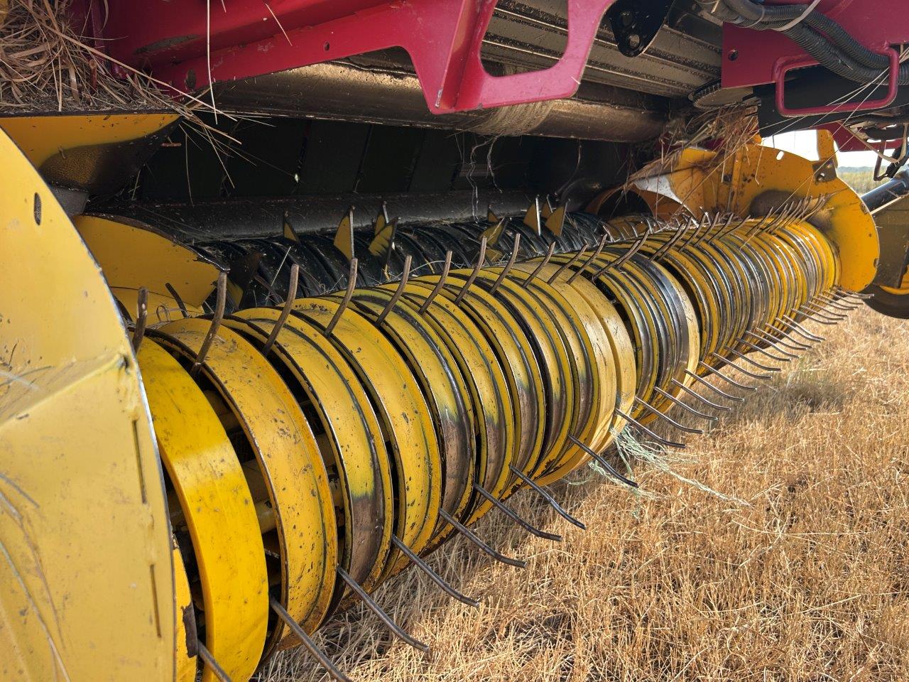 2018 New Holland Rollbelt 560 Baler/Round
