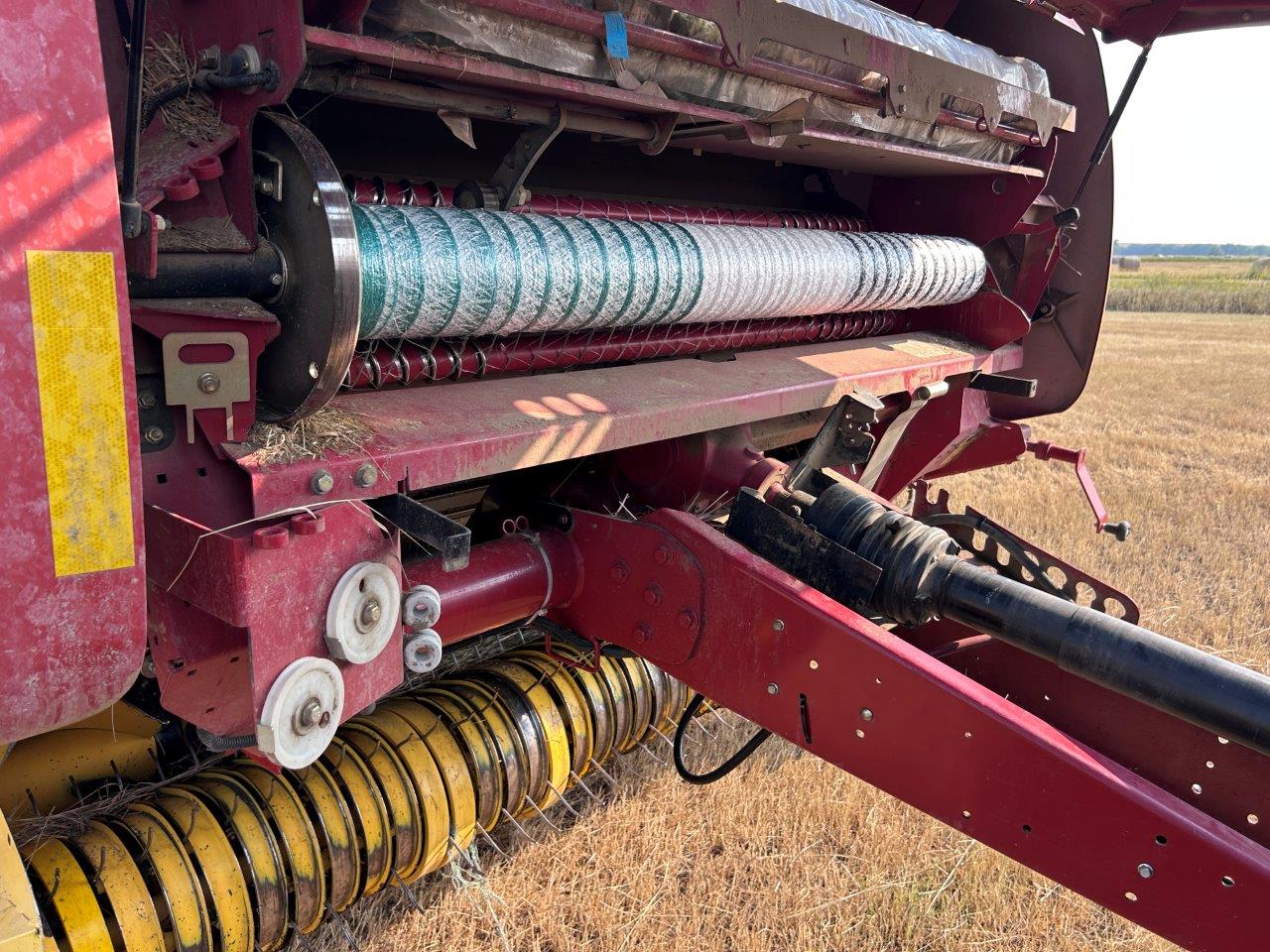 2018 New Holland Rollbelt 560 Baler/Round