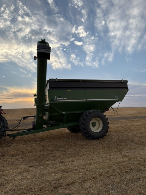 2007 Parker 938 Grain Cart