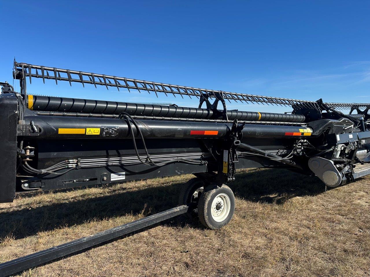 2015 MacDon FD75 Header Draper