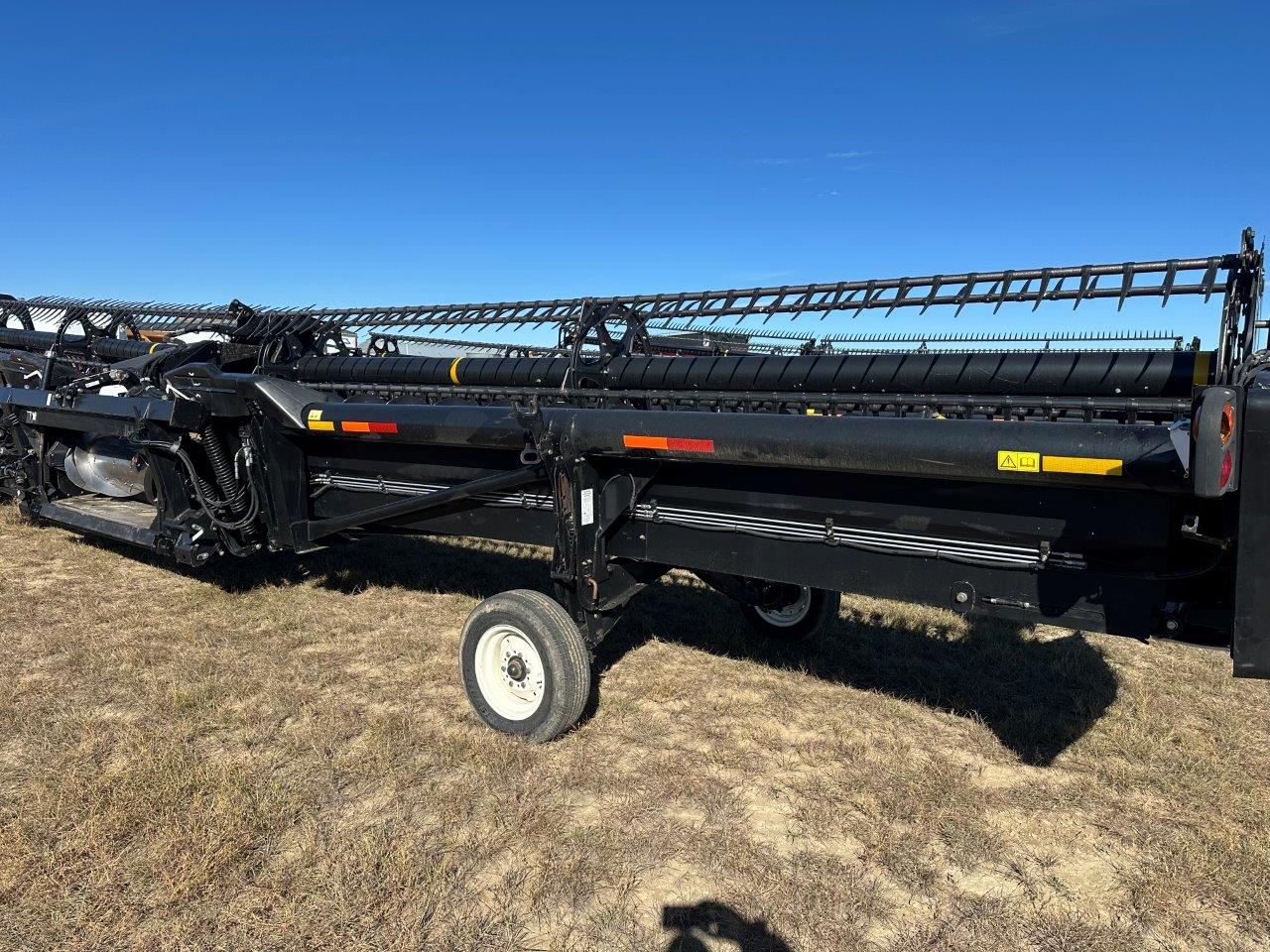 2015 MacDon FD75 Header Draper