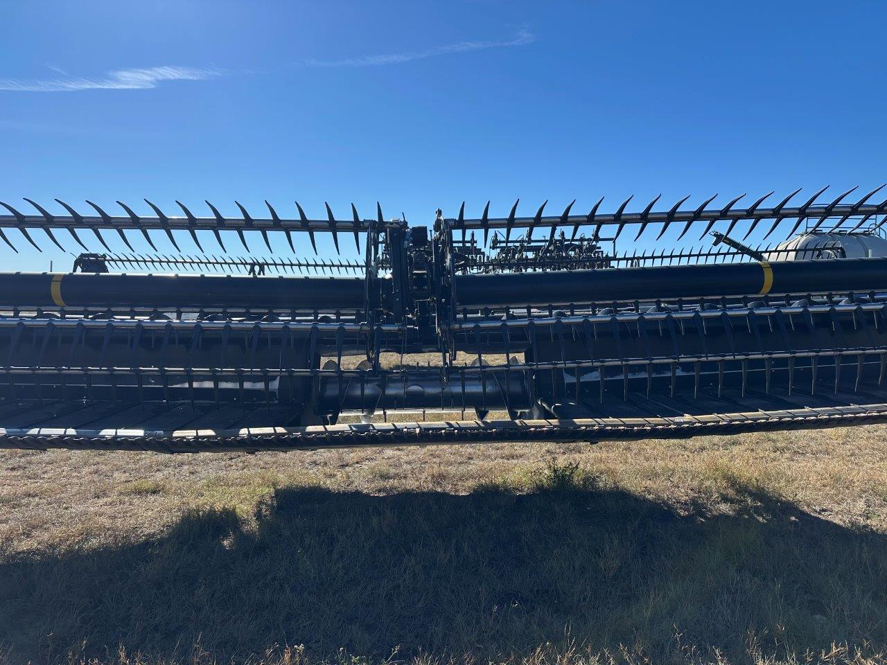 2016 MacDon FD75 Header Draper