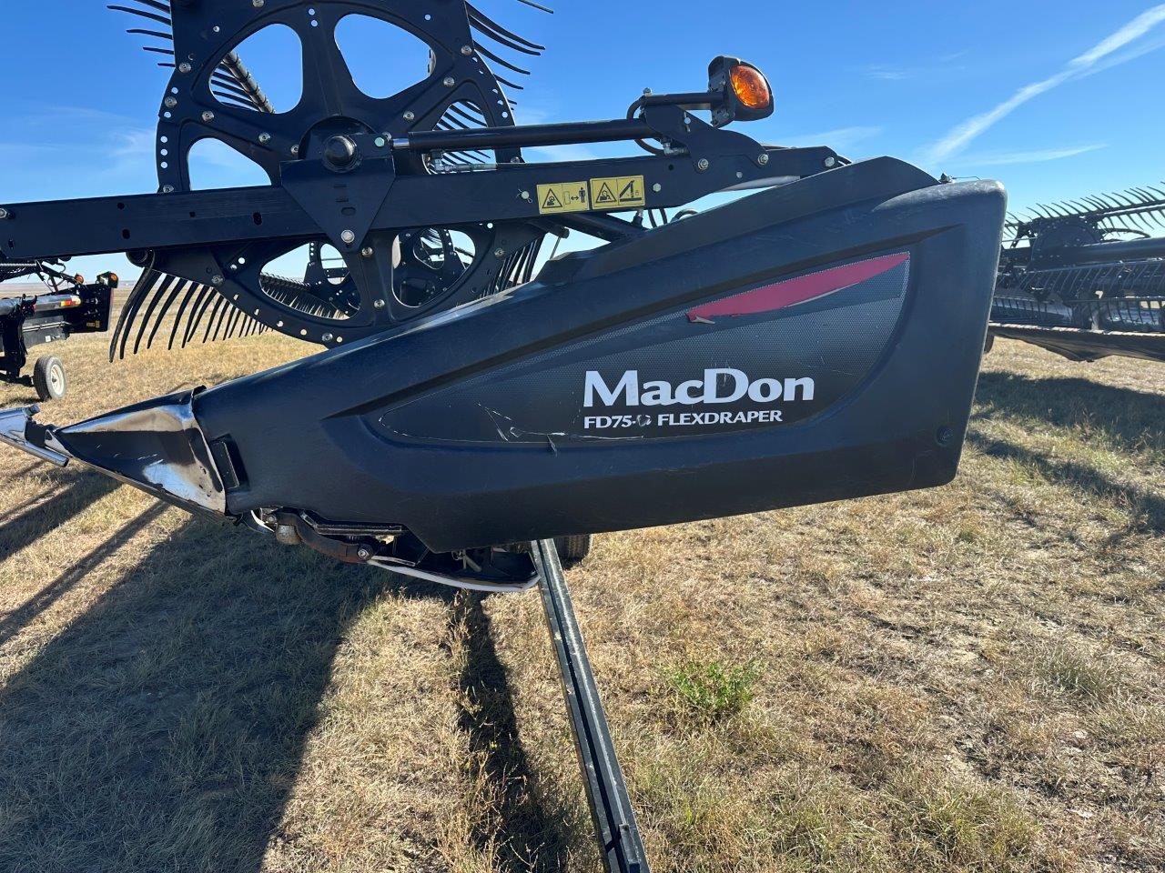 2016 MacDon FD75 Header Draper
