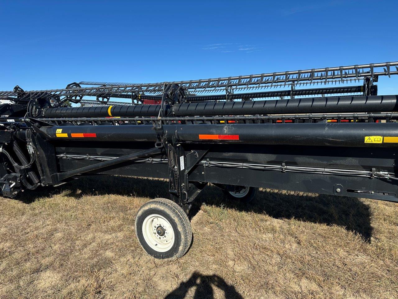 2016 MacDon FD75 Header Draper