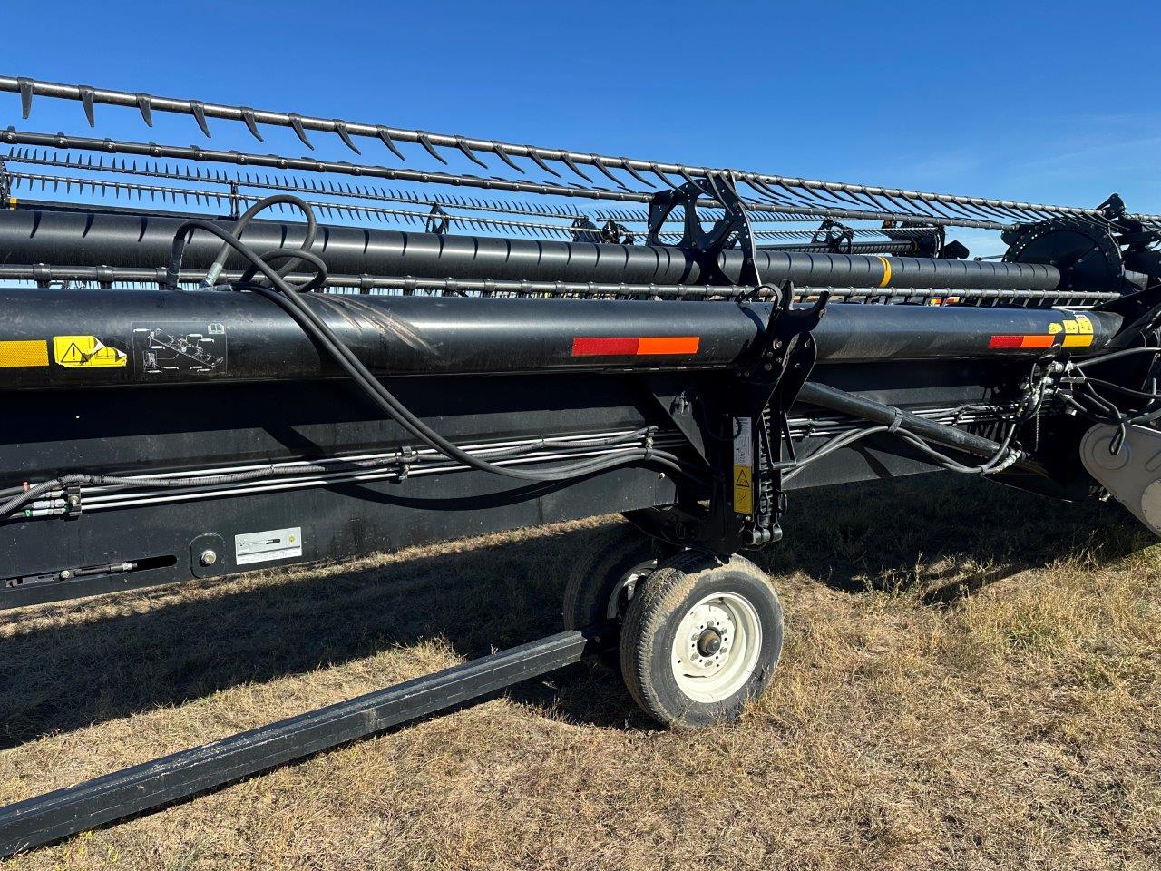 2016 MacDon FD75 Header Draper