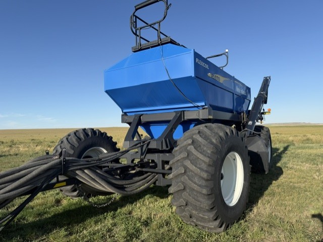 2012 New Holland P2060/P1070 Air Drill