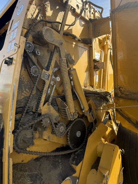 2022 Vermeer 605N Select Baler/Round
