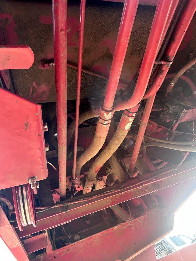 1991 Case IH 8830 Windrower