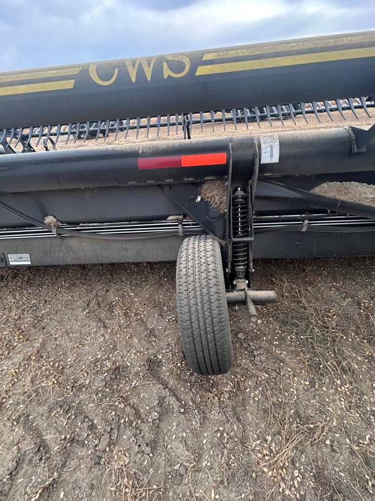 2018 MacDon FD145 Header Combine