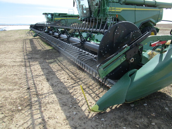 2023 John Deere HD50F Header Combine