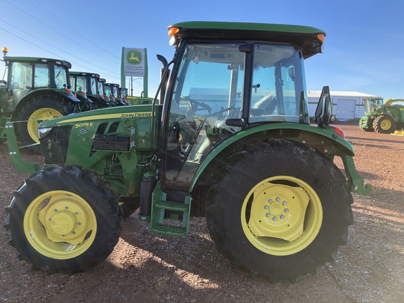 2023 John Deere 5075E Tractor