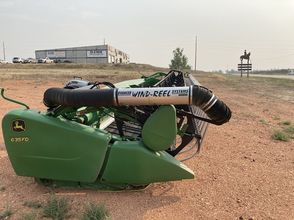 2013 John Deere 635FD Header Combine