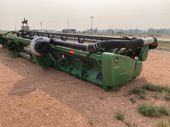 2013 John Deere 635FD Header Combine