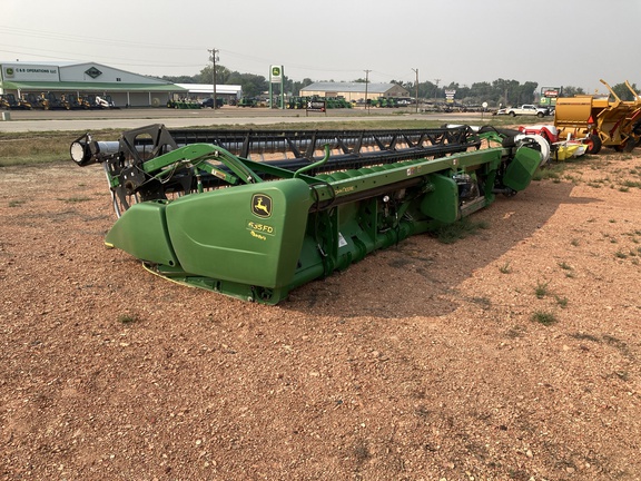 2013 John Deere 635FD Header Combine