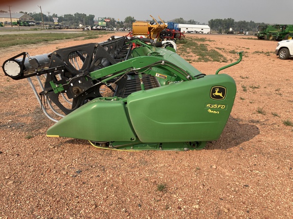 2013 John Deere 635FD Header Combine