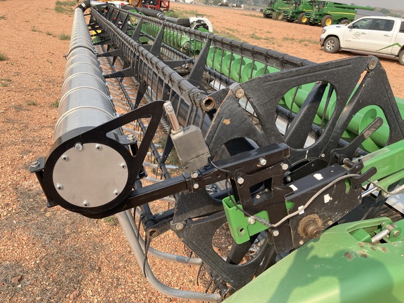 2013 John Deere 635FD Header Combine