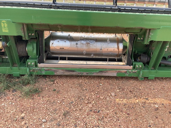 2013 John Deere 635FD Header Combine