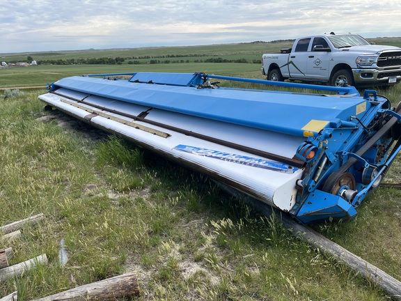 2008 Shelbourne CVS32 Header Combine