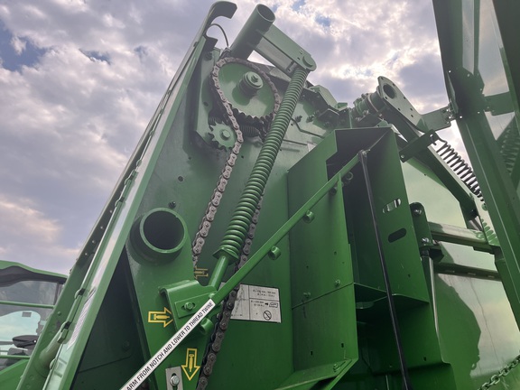 2023 John Deere 560M Baler/Round