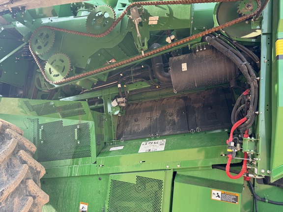 2023 John Deere S780 Combine