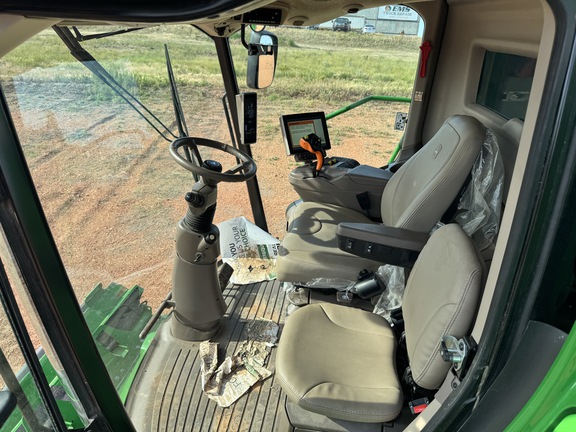 2023 John Deere S780 Combine