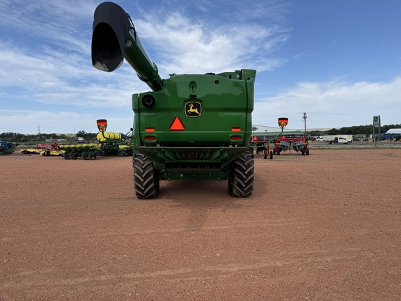 2023 John Deere S780 Combine