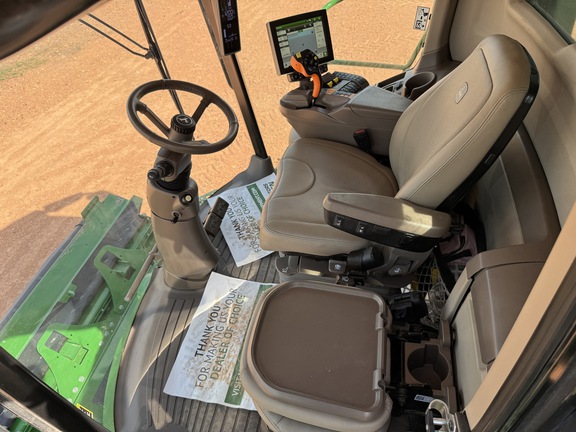 2023 John Deere S780 Combine