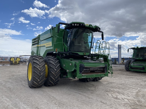 2022 John Deere X9 1000 Combine