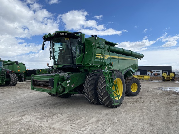 2022 John Deere X9 1000 Combine