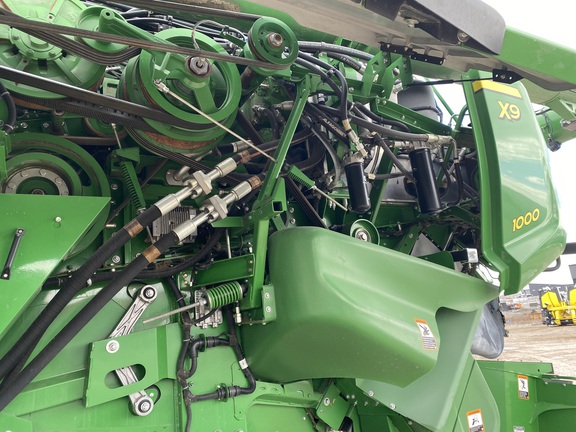 2022 John Deere X9 1000 Combine