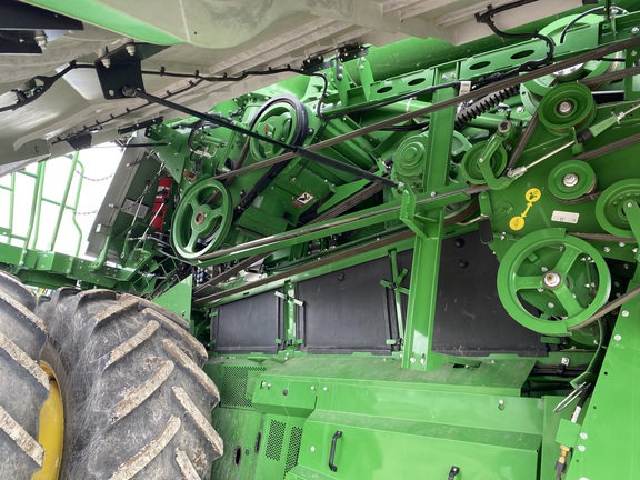 2022 John Deere X9 1000 Combine