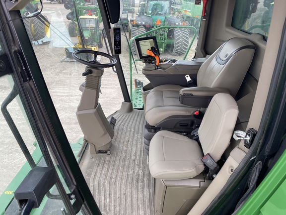 2022 John Deere X9 1000 Combine