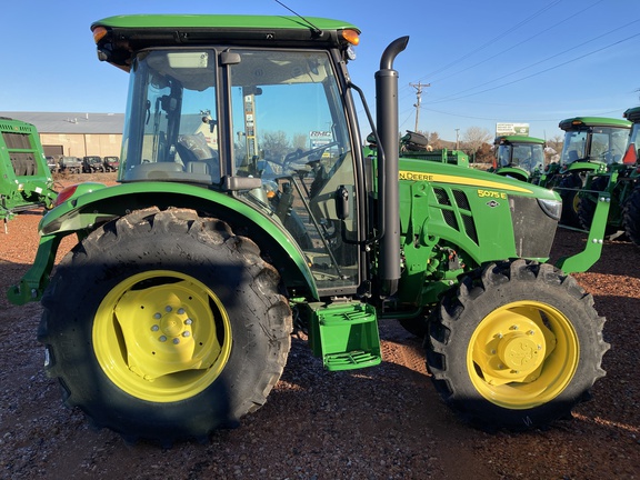 2023 John Deere 5075E Tractor