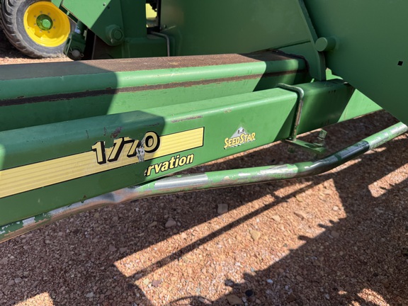 2004 John Deere 1770 Planter