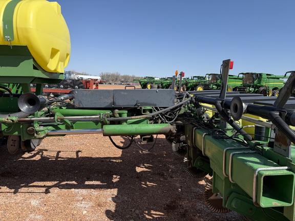 2004 John Deere 1770 Planter