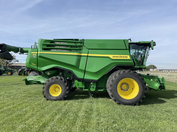 2024 John Deere X9 1000 Combine