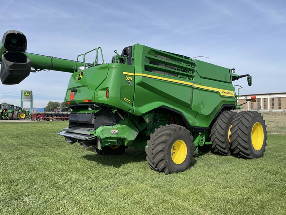 2024 John Deere X9 1000 Combine