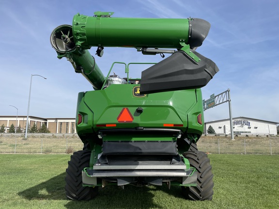 2024 John Deere X9 1000 Combine