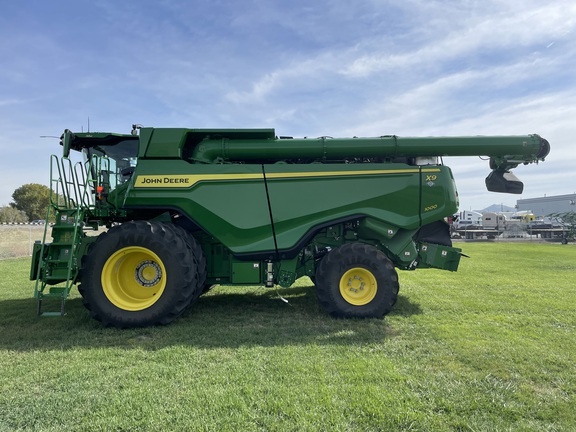 2024 John Deere X9 1000 Combine
