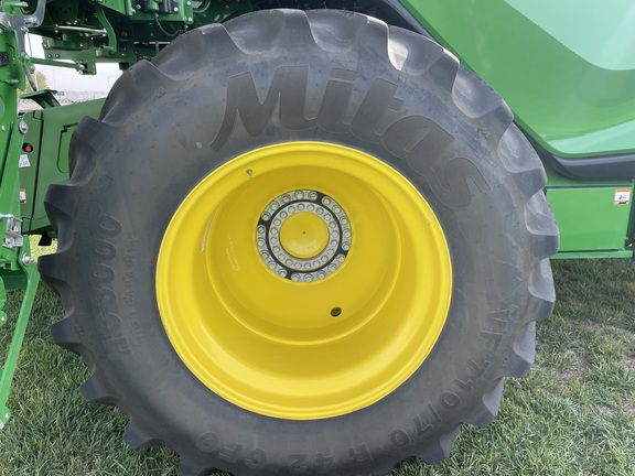 2024 John Deere X9 1000 Combine