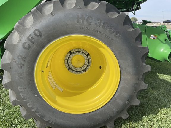 2024 John Deere X9 1000 Combine