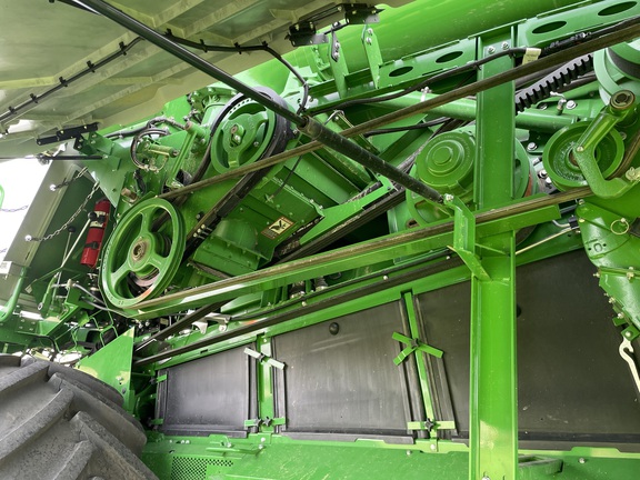 2024 John Deere X9 1000 Combine