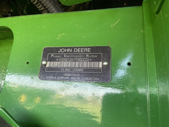 2024 John Deere X9 1000 Combine