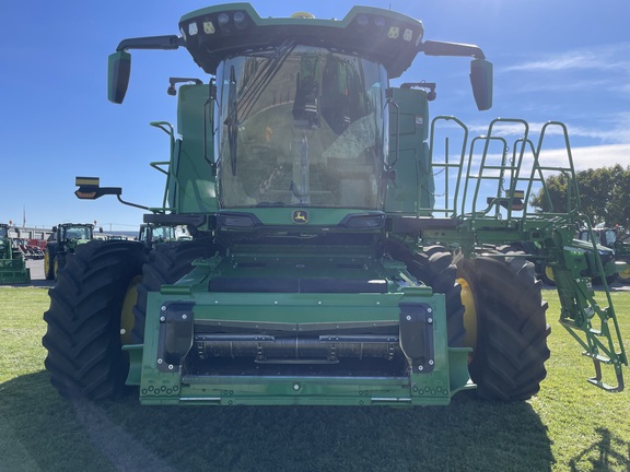 2024 John Deere X9 1000 Combine