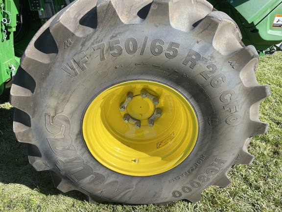 2024 John Deere X9 1000 Combine