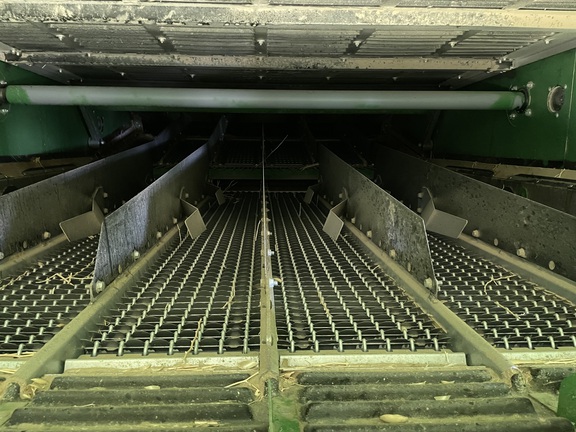 2024 John Deere X9 1000 Combine