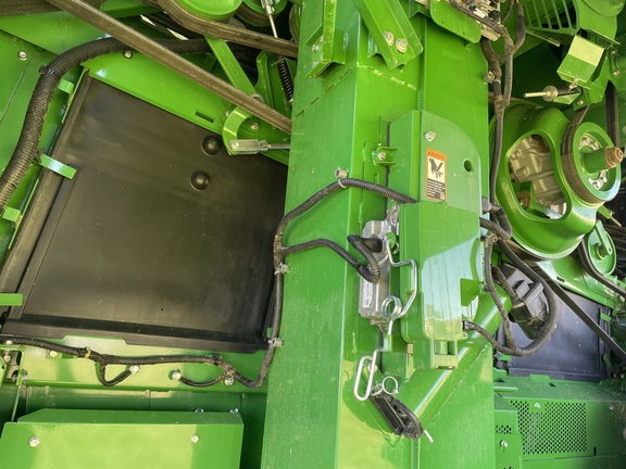 2024 John Deere X9 1000 Combine